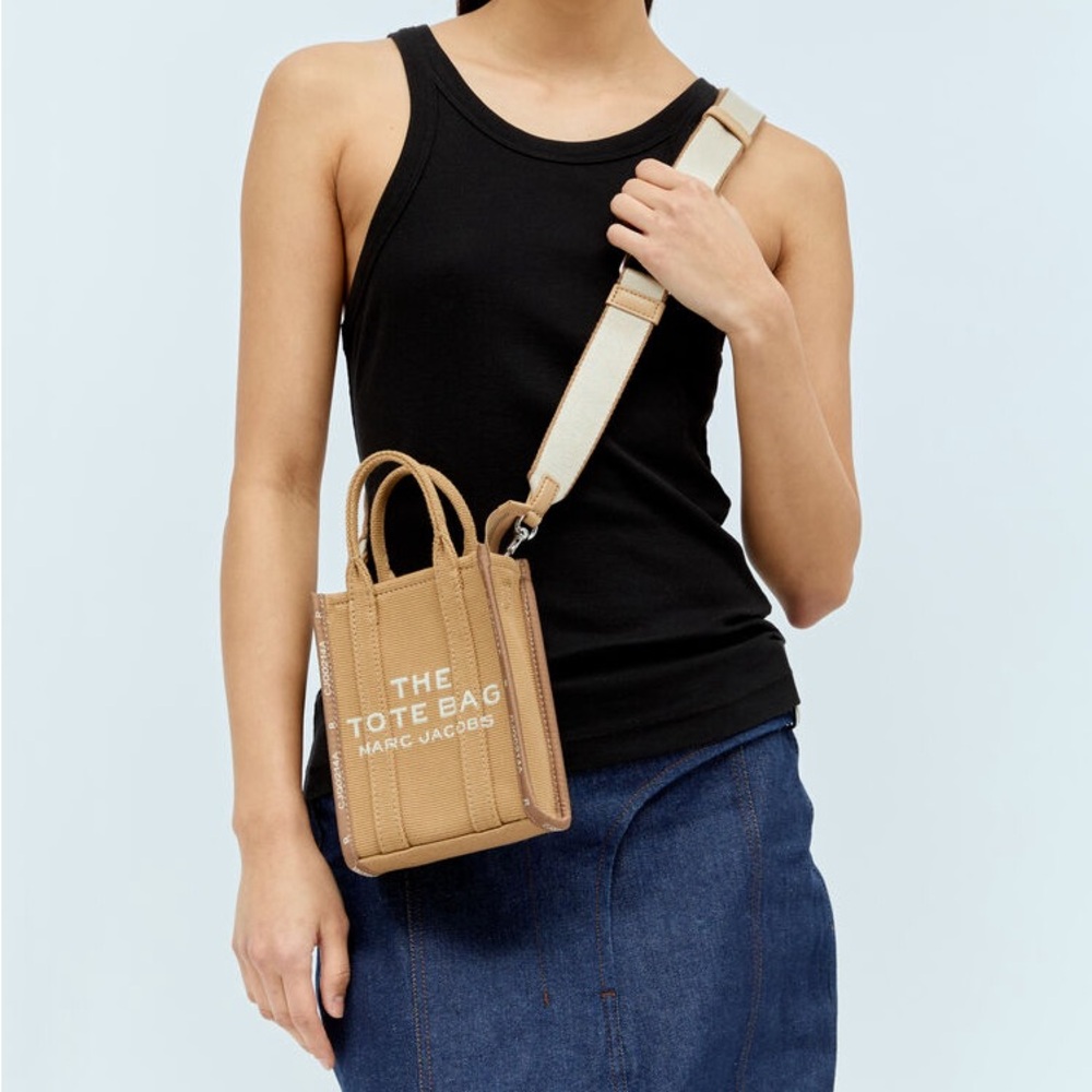 {Marc Jacobs} Monogram The Tote Bag - Crossbody bag - CAMEL